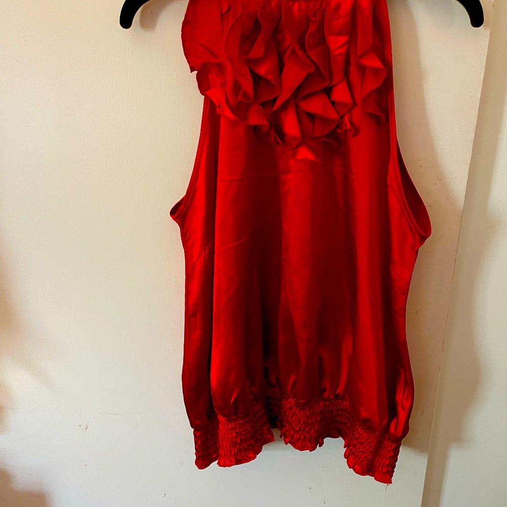 Satin mid neck, Rushing detail, ruffle, neckline sleeveless elastic waistband.